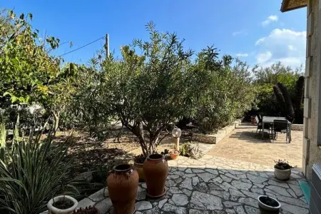 Villa Secret Du Jardin Face &agrave; La Mer, Villa à Frontignan avec Plage Privée - Photo 4