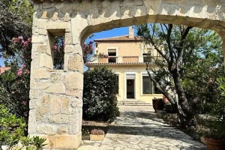 Villa Secret Du Jardin Face &agrave; La Mer, Villa à Frontignan avec Plage Privée - Photo 32