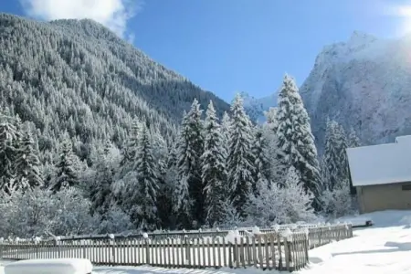 Village Vacances du Haut Bréda ***, Appartement à Belledonne près des pistes de ski - Photo 14