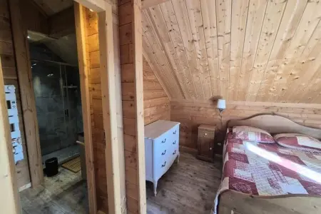 **chalet D'exception &agrave; Louer &agrave; La F&eacute;claz &ndash; 4 Chambres, 10 Couchages, Chalet à La Féclaz avec Accès Ski - Photo 6