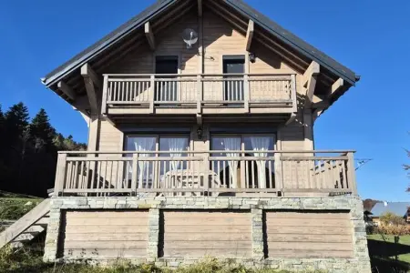 **chalet D'exception &agrave; Louer &agrave; La F&eacute;claz &ndash; 4 Chambres, 10 Couchages, Chalet à La Féclaz avec Accès Ski - Photo 13