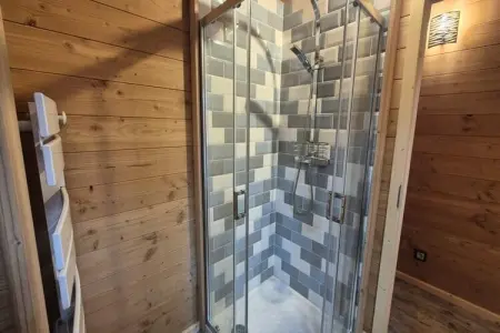 **chalet D'exception &agrave; Louer &agrave; La F&eacute;claz &ndash; 4 Chambres, 10 Couchages, Chalet à La Féclaz avec Accès Ski - Photo 14