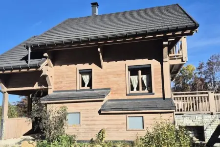 **chalet D'exception &agrave; Louer &agrave; La F&eacute;claz &ndash; 4 Chambres, 10 Couchages, Chalet à La Féclaz avec Accès Ski - Photo 22