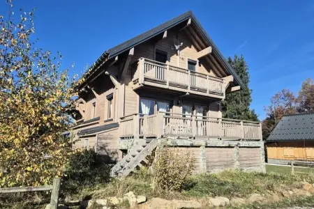 **chalet D'exception &agrave; Louer &agrave; La F&eacute;claz &ndash; 4 Chambres, 10 Couchages, Chalet à La Féclaz avec Accès Ski - Photo 23