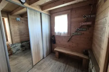 **chalet D'exception &agrave; Louer &agrave; La F&eacute;claz &ndash; 4 Chambres, 10 Couchages, Chalet à La Féclaz avec Accès Ski - Photo 49