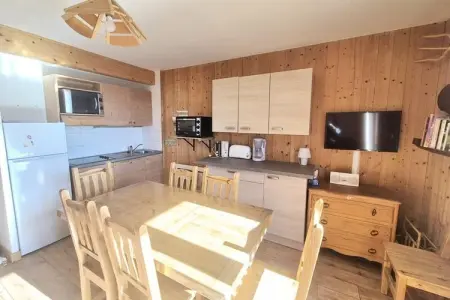 Votre Havre De Paix En Montagne - Chalet 6 Personnes Avec Piscine Et Sauna, Chalet à La Féclaz près des pistes de ski - Photo 8