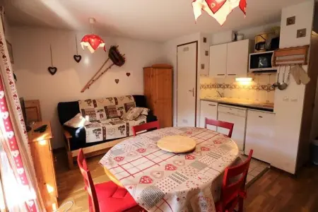 Résidence Val Blanc 2, Appartement à Arêches près des pistes de ski - Photo 3