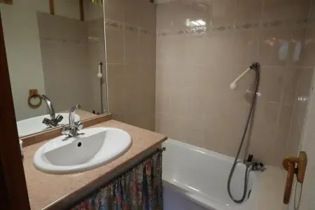 Résidence Val Blanc 2, Appartement à Arêches près des pistes de ski - Photo 7