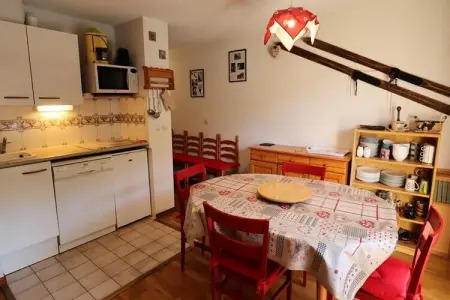 Résidence Val Blanc 2, Appartement à Arêches près des pistes de ski - Photo 10