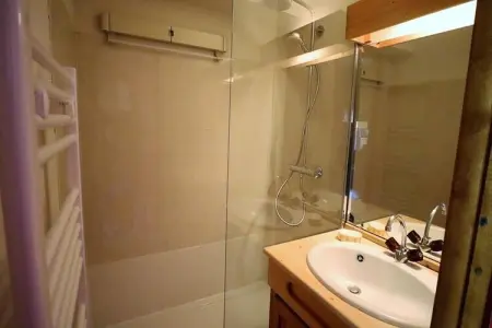 Résidence Val Blanc 2, Appartement à Arêches avec piscine et balcon - Photo 6
