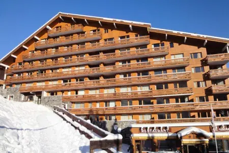 Résidence Plein Soleil, CHARMANT STUDIO, LUMINEUX SKIS AUX PIEDS - Photo 1
