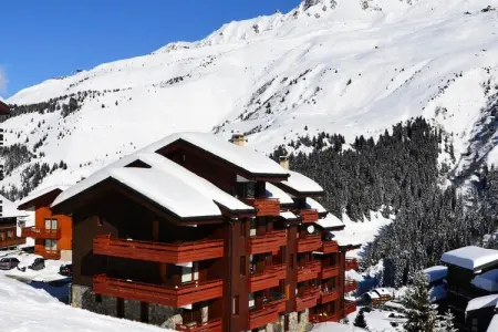 Résidence Saulire, JOLI 3 PIECES MEZZANINE AVEC CHEMINEE - ACCES INTERNET GRATUIT - Photo 1