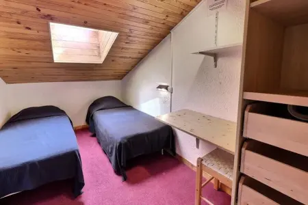 Résidence Saulire, JOLI 3 PIECES MEZZANINE AVEC CHEMINEE - ACCES INTERNET GRATUIT - Photo 15