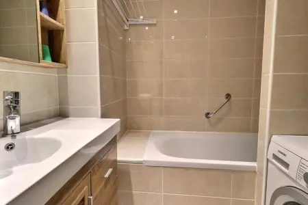 Résidence Saulire, JOLI 3 PIECES MEZZANINE AVEC CHEMINEE - ACCES INTERNET GRATUIT - Photo 17