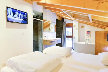 AlpChalets Portes du Soleil *****, Appartement près du lac Léman avec jacuzzi - Photo 65