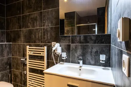 AlpChalets Portes du Soleil *****, Appartement dans les Alpes avec piscine et jacuzzi - Photo 67