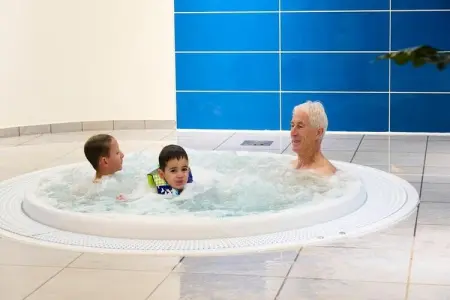 AlpChalets Portes du Soleil *****, Appartement dans les Alpes avec Sauna & Piscine - Photo 4