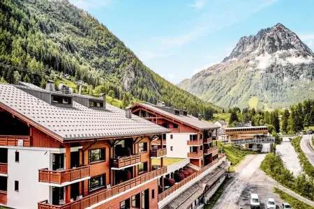 Résidence Les Portes du Mont Blanc ****, Appartement à Vallorcine avec spa et piscine - Photo 2