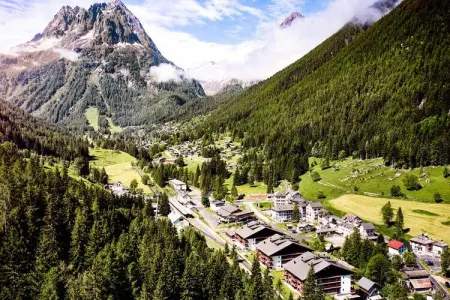 Résidence Les Portes du Mont Blanc ****, Appartement à Vallorcine avec piscine chauffée - Photo 4