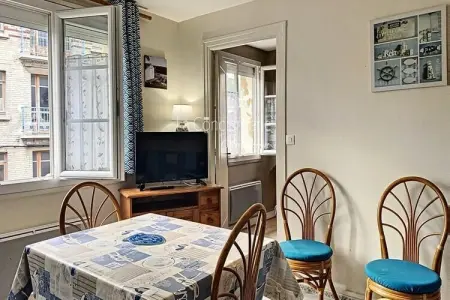 Résidence Th 23 -  🌊 Charmant Appartement Vue Sur Le Port 🌞, Maison de Vacances à Le Tréport Falaises - Photo 2