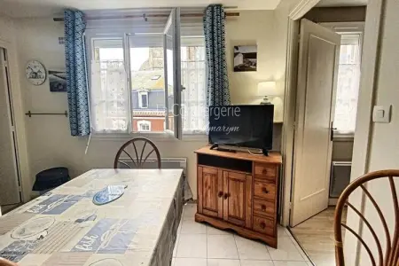 Résidence Th 23 -  🌊 Charmant Appartement Vue Sur Le Port 🌞, Maison de Vacances à Le Tréport Falaises - Photo 5