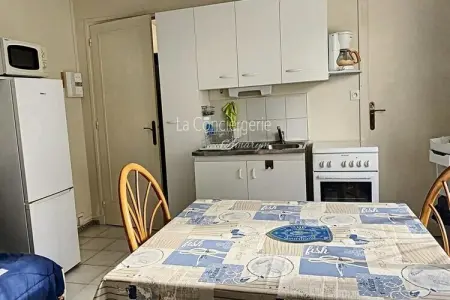Résidence Th 23 -  🌊 Charmant Appartement Vue Sur Le Port 🌞, Maison de Vacances à Le Tréport Falaises - Photo 10
