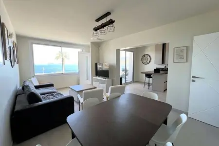Résidence Le Rivage-le Pradet, Appartement près de la plage de Garonne avec vue sur la mer - Photo 9