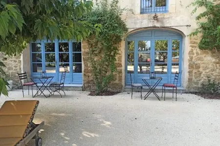 84b7 - Logement Dans Mas De Charme Du Xviii&egrave;me Si&egrave;cle, Mas en Provence avec piscine et spa - Photo 11