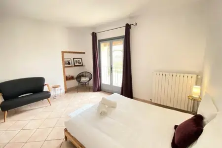 84b7 - Logement Dans Mas De Charme Du Xviii&egrave;me Si&egrave;cle, Mas en Provence avec piscine et spa - Photo 46