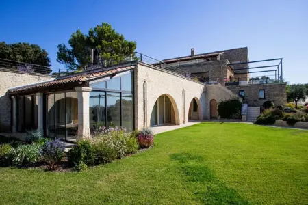 Villa De Haut Standing - 8 Chambres - Piscine, Villa à Gordes avec piscine chauffée et vue imprenable - Photo 9