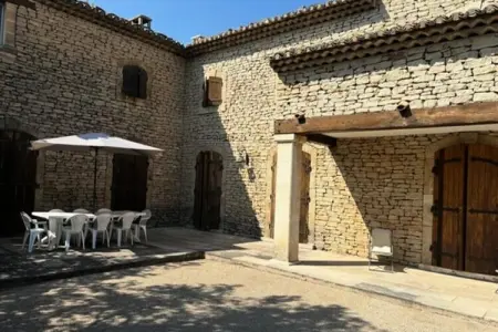 les Campanettes  : Superbe Mas En Provence, Ferme à Gordes avec piscine et vue - Photo 3