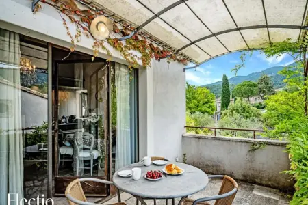 Loggia 7 Cypr&egrave;s | R&eacute;sidence Les Petitons, Appartement à Oppède avec piscine chauffée - Photo 8