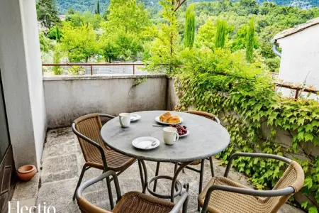 Loggia 7 Cypr&egrave;s | R&eacute;sidence Les Petitons, Appartement à Oppède avec piscine chauffée - Photo 9
