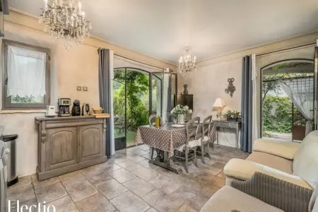 Loggia 1 Olivier | R&eacute;sidence Les Petitons, Appartement dans le Luberon avec piscine chauffée - Photo 11