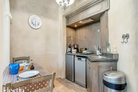 Loggia 9 Pin | R&eacute;sidence Les Petitons, Appartement à Oppède avec piscine chauffée - Photo 8