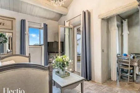 Loggia 9 Pin | R&eacute;sidence Les Petitons, Appartement à Oppède avec piscine chauffée - Photo 13