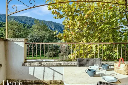 Loggia 11 Platane | R&eacute;sidence Les Petitons, Appartement à Oppède avec piscine chauffée - Photo 9