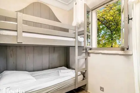 Loggia 2 Glycine | R&eacute;sidence Les Petitons, Appartement à Oppéde avec piscine chauffée - Photo 8