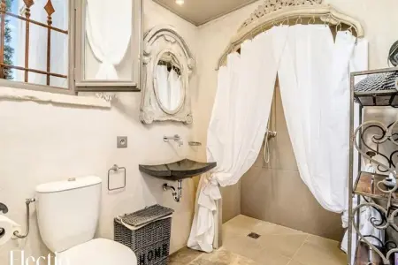 Loggia 2 Glycine | R&eacute;sidence Les Petitons, Appartement à Oppéde avec piscine chauffée - Photo 12