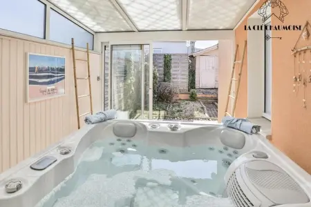 Maison à Les Sables d'Olonne, Villa aux Sables avec piscine et jacuzzi - Photo 1