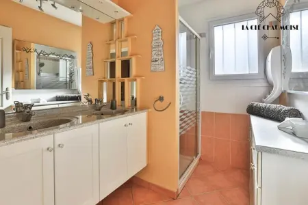 Maison à Les Sables d'Olonne, Villa aux Sables avec piscine et jacuzzi - Photo 25