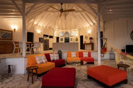 Villa Calico, Villa à Grand-Bourg avec piscine à débordement - Photo 22