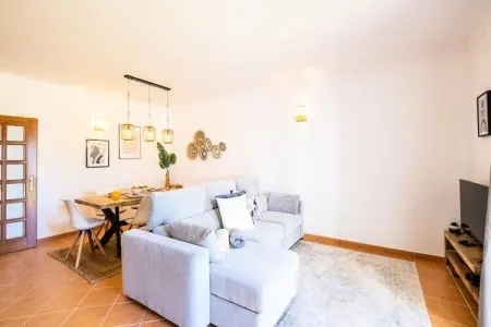 Appartements à Gale, Villa à Galé avec piscine et plages - Photo 1