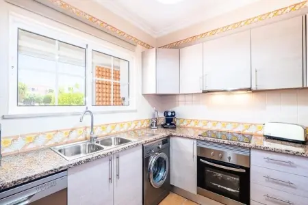 Appartements à Gale, Villa à Galé avec piscine et plages - Photo 8