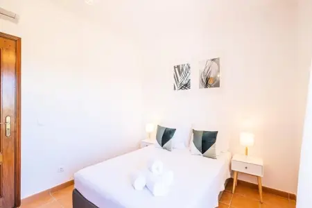 Appartements à Gale, Villa à Galé avec piscine et plages - Photo 13