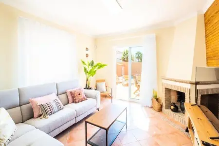 Maison à Albufeira, Villa près de la plage de Gale avec piscine privée - Photo 4
