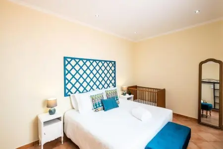 Maison à Albufeira, Villa près de la plage de Gale avec piscine privée - Photo 9