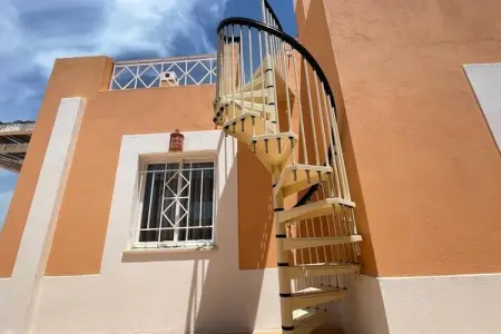 Maison à Albufeira, Villa près de la plage de Gale avec piscine privée - Photo 16