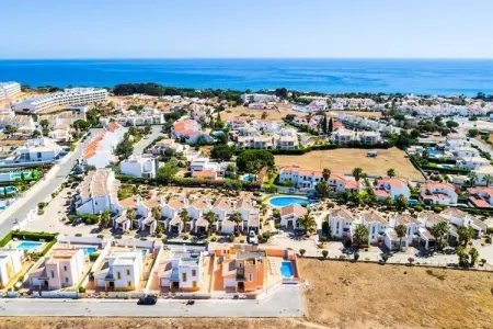 Maison à Albufeira, Villa près de la plage de Gale avec piscine privée - Photo 24