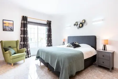 Casa Primavera Albufeira, Maison à Albufeira avec piscine et jardin - Photo 1